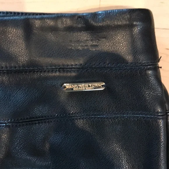 Marc New York Faux Leather Black, Pull on Skirt. XS - Picture 4 of 11